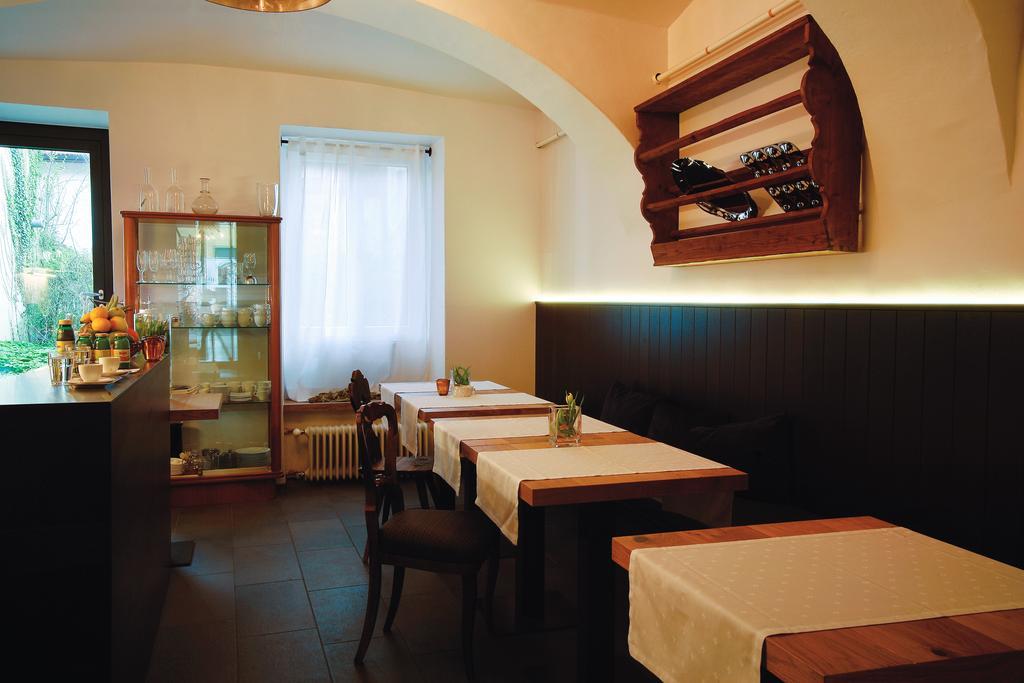 Fruehstueckshotel Im Goldschmiedehaus Grieskirchen Esterno foto